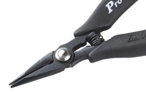 Pince à bec demi-rond droit